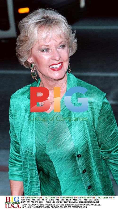 Tippi Hedren at "The Mask of Zorro" Premiere