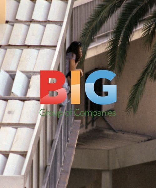 Jean Raymond Gotlieb visits newborn daughter