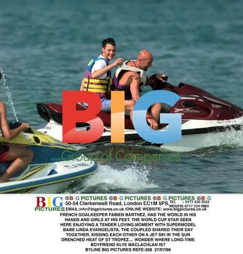 Barthez and Evangelista Cozy in St. Tropez