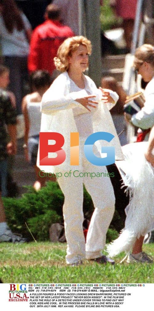 Drew Barrymore on the set of 'Never Been Kissed'