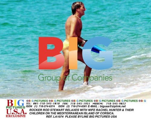 Rod Stewart Relaxes with Family in Corsica