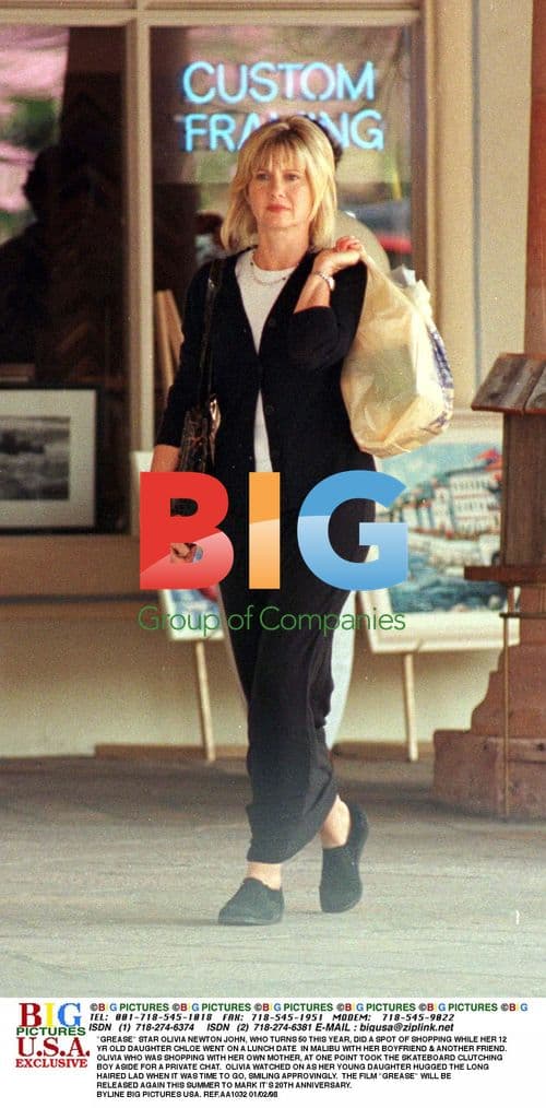 Olivia Newton-John Shops with Daughter
