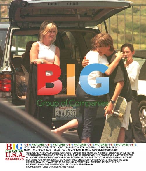 Olivia Newton-John Shops in Malibu