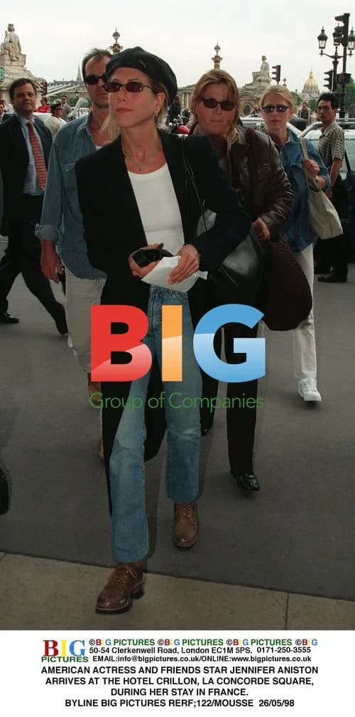 Jennifer Aniston arrives in France