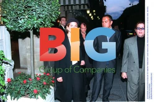 Jennifer Aniston and Brad Pitt at Crillion in Paris