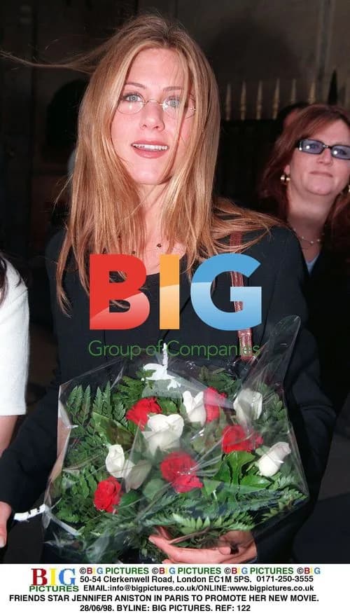 Jennifer Aniston Promotes New Movie in Paris