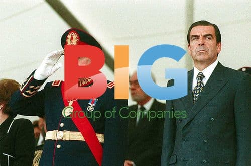 Pinochet becomes Chilean senator for life