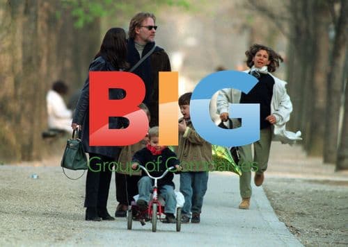 Kevin Kline and family in Paris