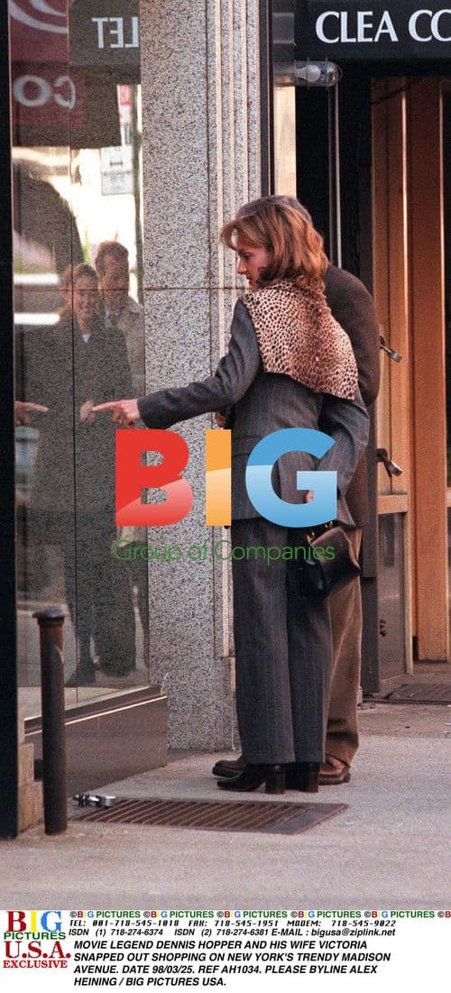 Dennis Hopper and Wife Shopping in NYC