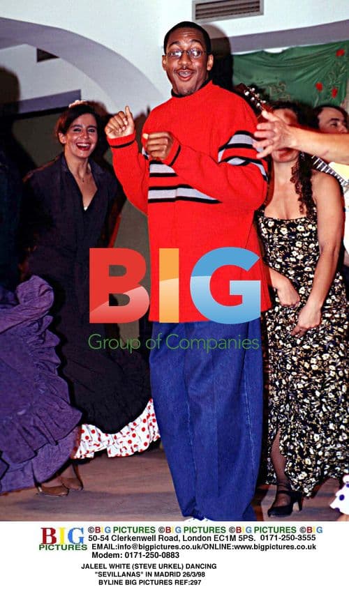 Jaleel White dancing 'Sevillanas' in Madrid