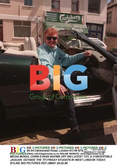 Chris Evans Shows Off New Jaguar Convertible