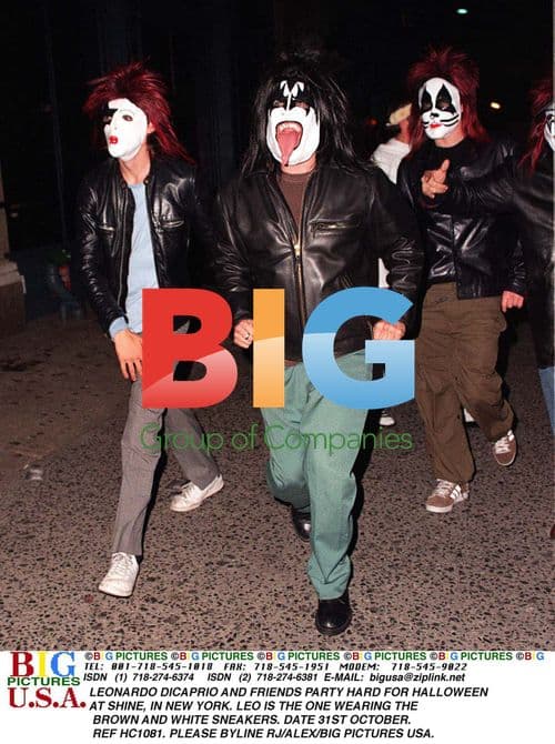 LEONARDO DICAPRIO AND FRIENDS PARTY FOR HALLOWEEN