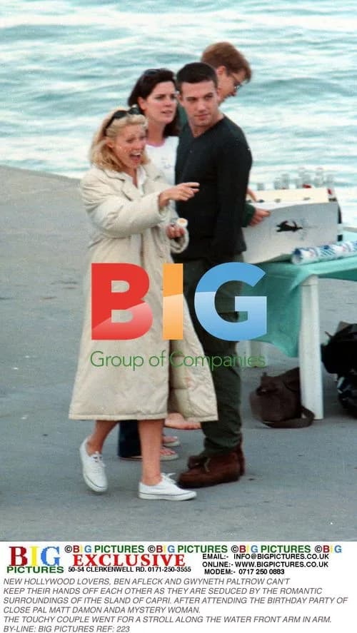 BEN AFFLECK and GWYNETH PALTROW in Capri