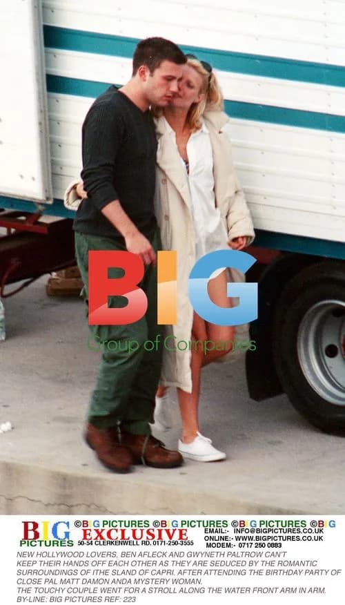 Ben Affleck and Gwyneth Paltrow's Romantic Stroll in Capri