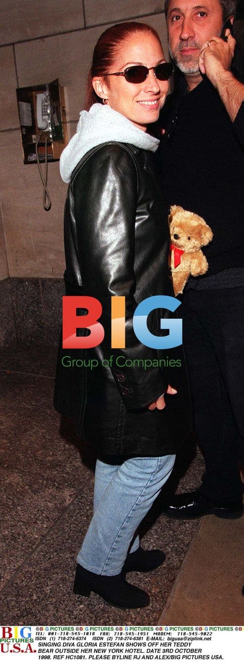 GLORIA ESTEFAN SHOWS OFF TEDDY BEAR