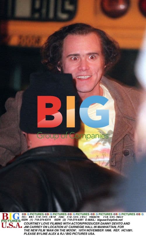 Courtney Love, Danny DeVito, and Jim Carrey Filming