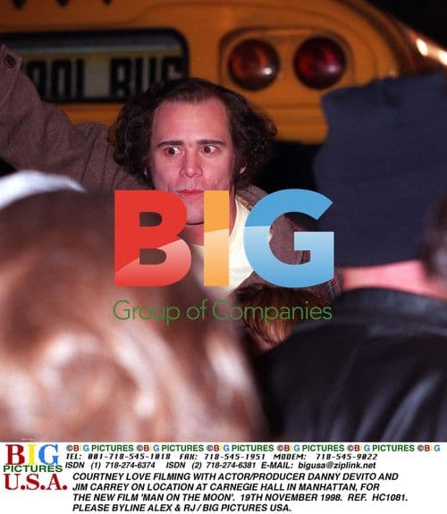 Courtney Love Filming with Danny DeVito and Jim Carrey