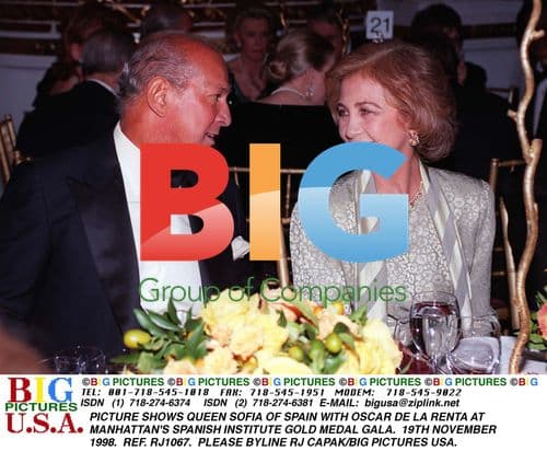 Queen Sofia & Oscar de la Renta at Spanish Institute Gala