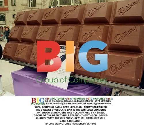 Leslie Ash Unveils Massive Chocolate