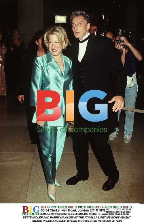 BETTE MIDLER AND BARRY MANILOW AT 7TH ELLA AWARD