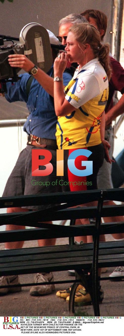 Kathleen Turner on set with child actor