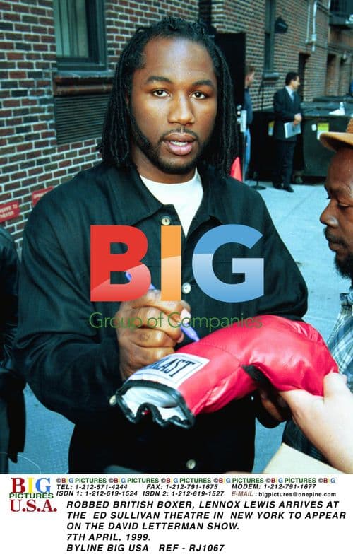 Lennox Lewis Arrives at Letterman Show