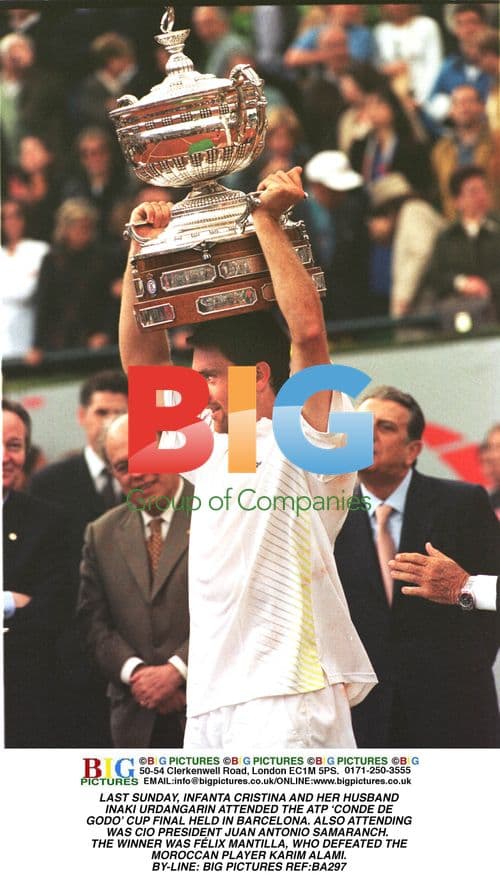 Infanta Cristina and husband attend tennis final