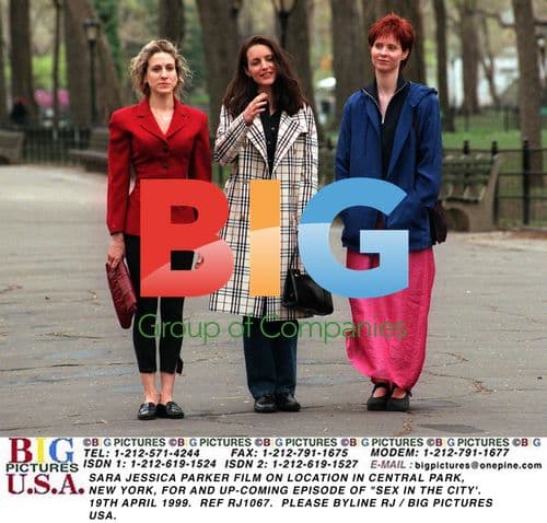Sara Jessica Parker on set of Sex and the City