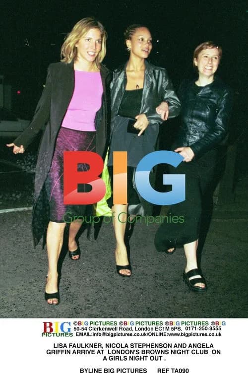 Actresses Arrive for Girls Night Out