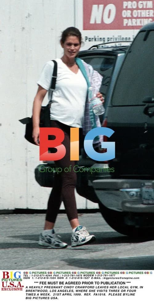 Cindy Crawford Leaves Brentwood Gym