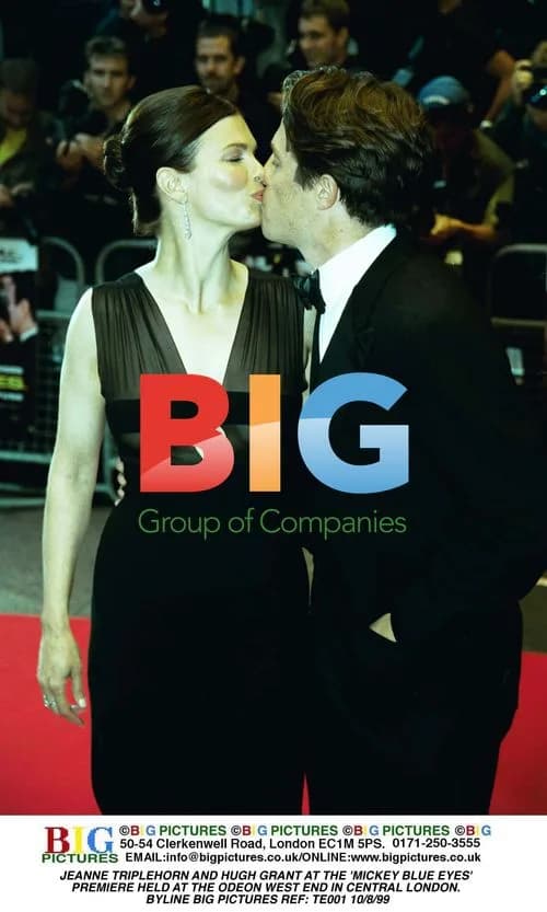 Jeanne Triplehorn and Hugh Grant at Mickey Blue Eyes Premiere