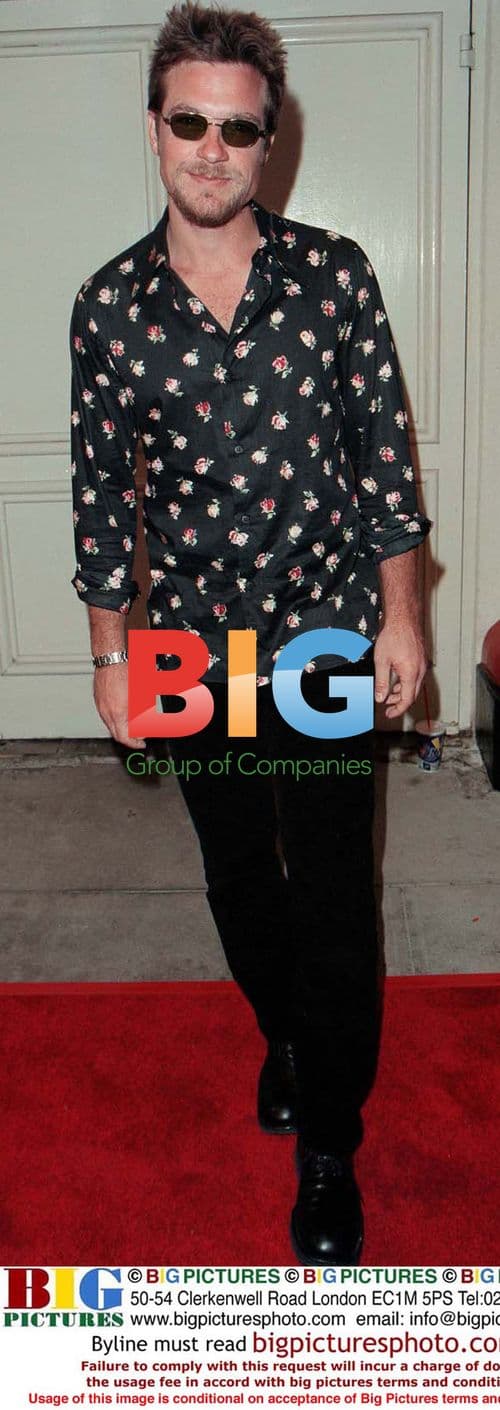 Jason Bateman at 'Love Stinks' Premiere