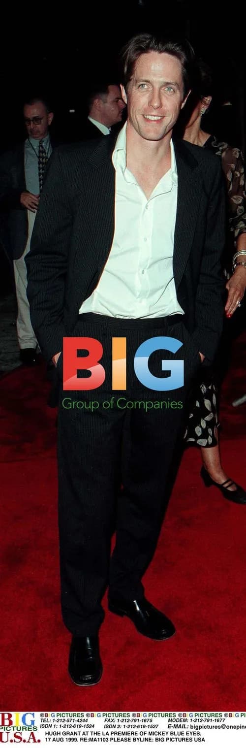 Hugh Grant at "Mickey Blue Eyes" Premiere