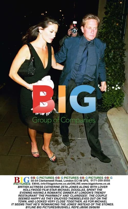 Catherine Zeta-Jones and Michael Douglas dine at The Pharmacy