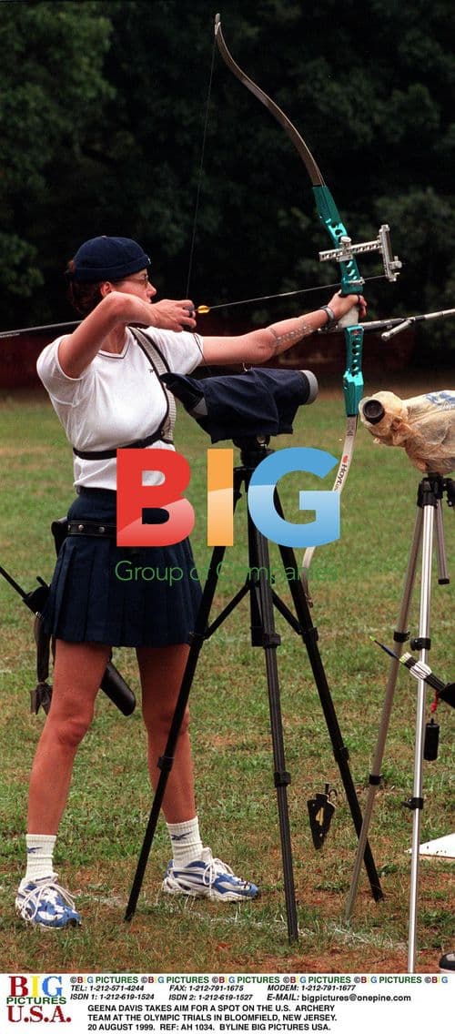 Geena Davis Aims for U.S. Archery Team