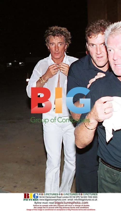 Rod Stewart gets down in Marbella