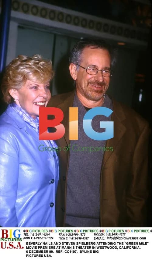 BEVERLY NAILS AND STEVEN SPIELBERG AT "GREEN MILE" PREMIERE