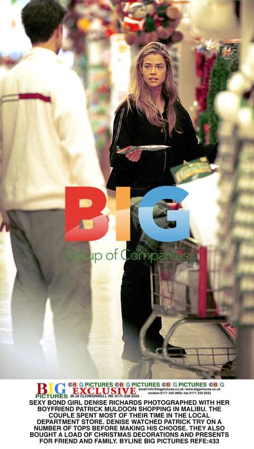 Denise Richards and Patrick Muldoon Shop in Malibu