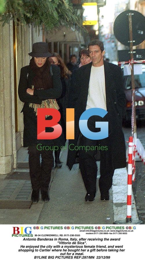 Antonio Banderas receives award in Rome