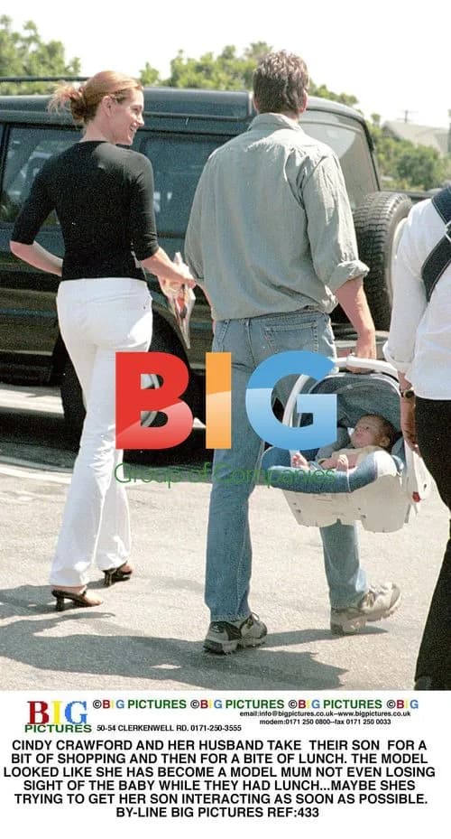 Cindy Crawford's Family Outing
