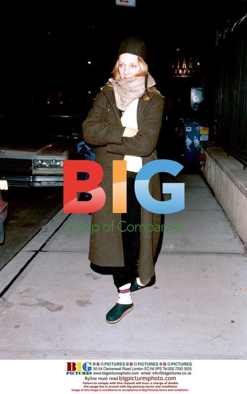 Uma Thurman Meets Fans in NYC