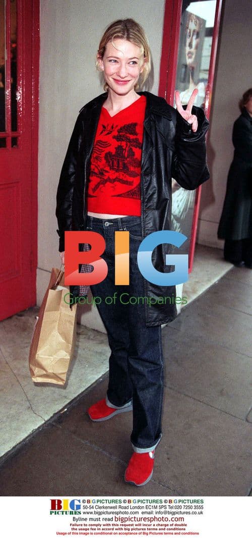 Kate Blanchett Arrives at The Vagina Monologues