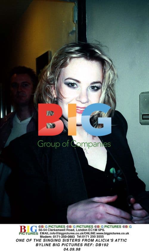 Singer from Alicia's Attic