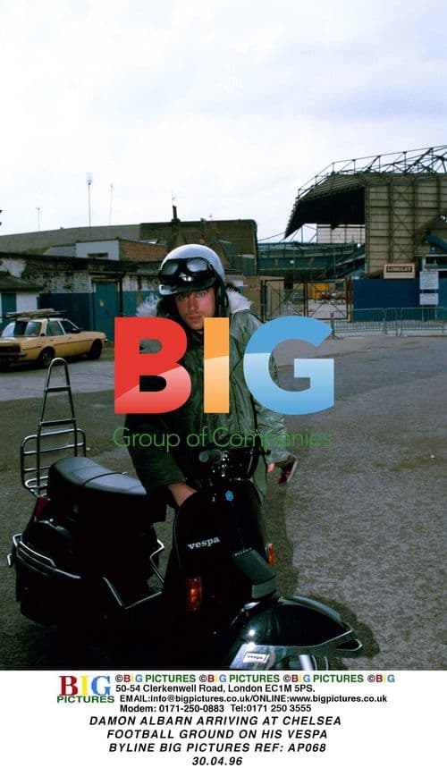 DAMON ALBARN ARRIVES AT CHELSEA FC ON VESPA