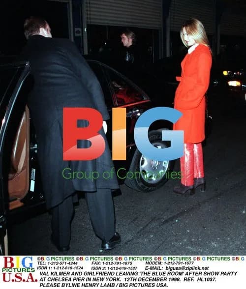 Val Kilmer and girlfriend leaving 'The Blue Room'