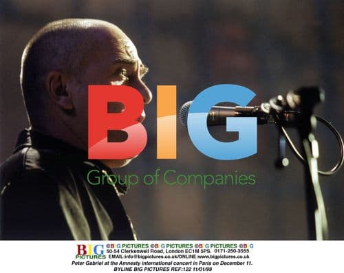 Peter Gabriel at Amnesty concert in Paris