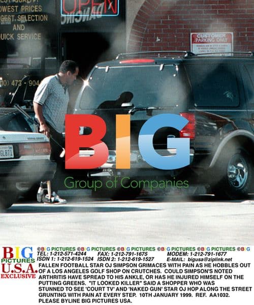 OJ Simpson Hobbles on Crutches