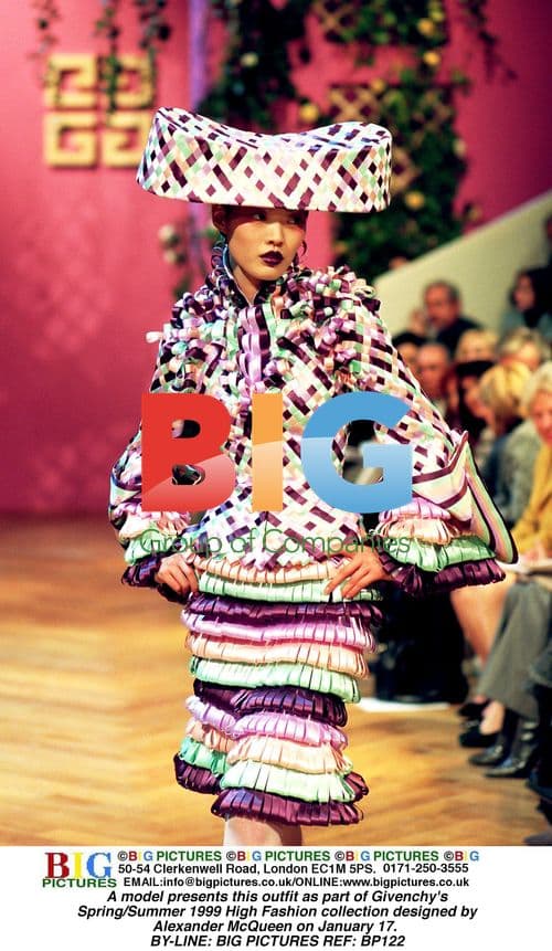 Givenchy's Spring/Summer 1999 Fashion Show