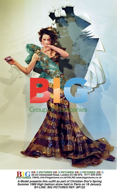 Dior Spring/Summer 1999 High Fashion Show