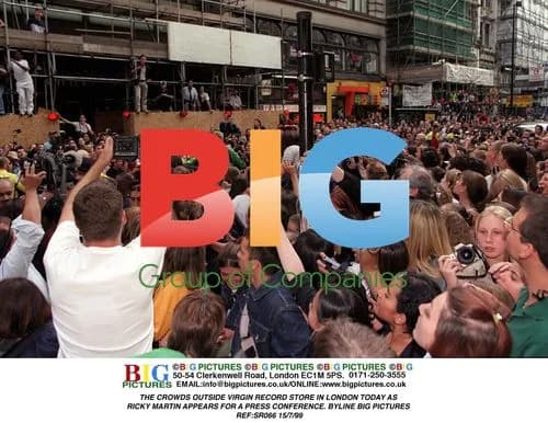 Ricky Martin Appears for Album Launch